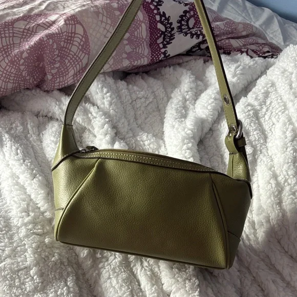 Green Leather Shoulder Bag - Picture 3 of 5